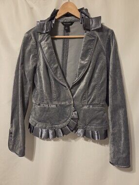 White House Black Market Gray Velvet Blazer Size 6. Flip up collar. V neck